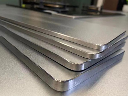 What kinds of stainless steel are there?